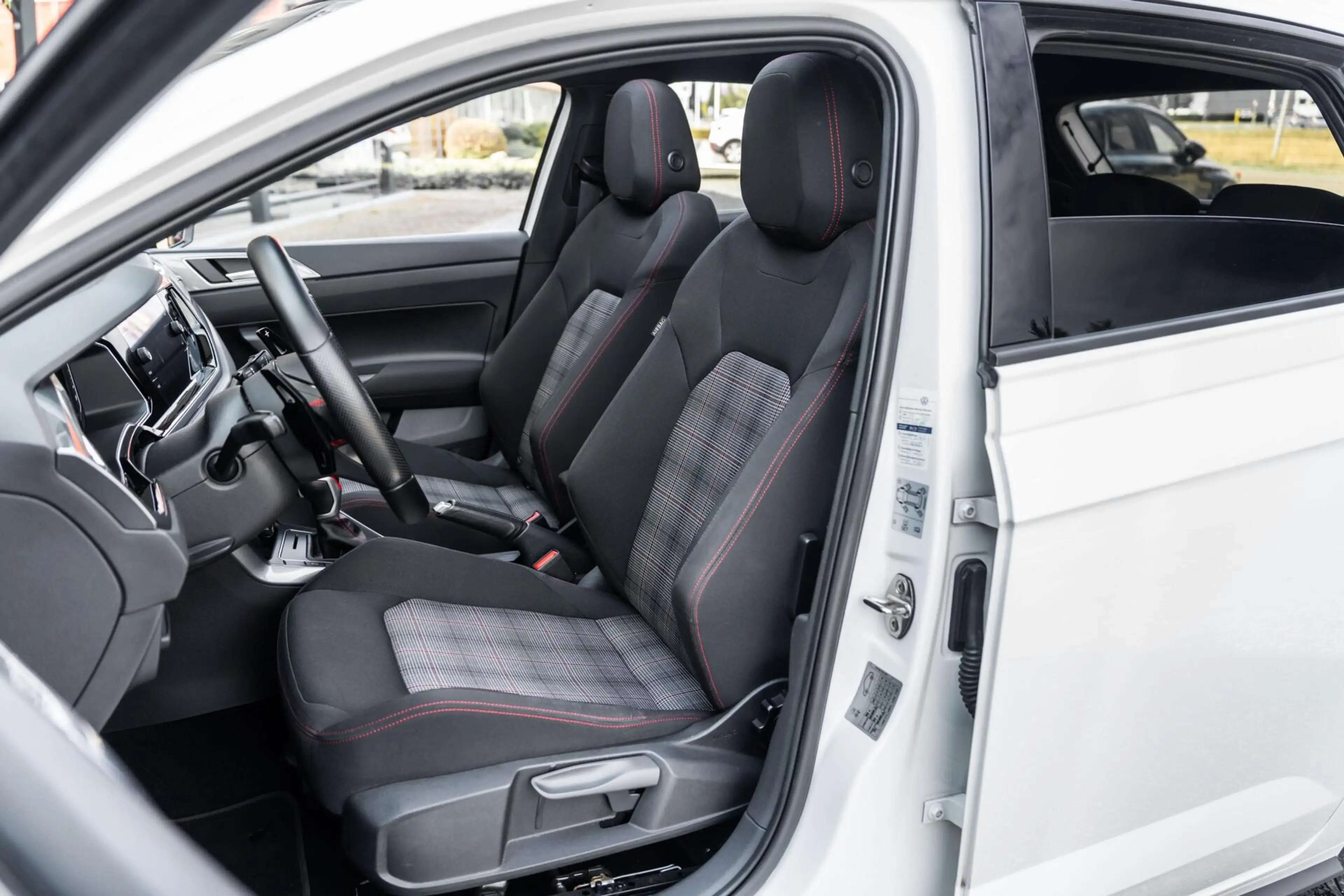 Volkswagen Polo GTI 2.0 TSI Pano DSG ACC Stoelverwarming — photo 26