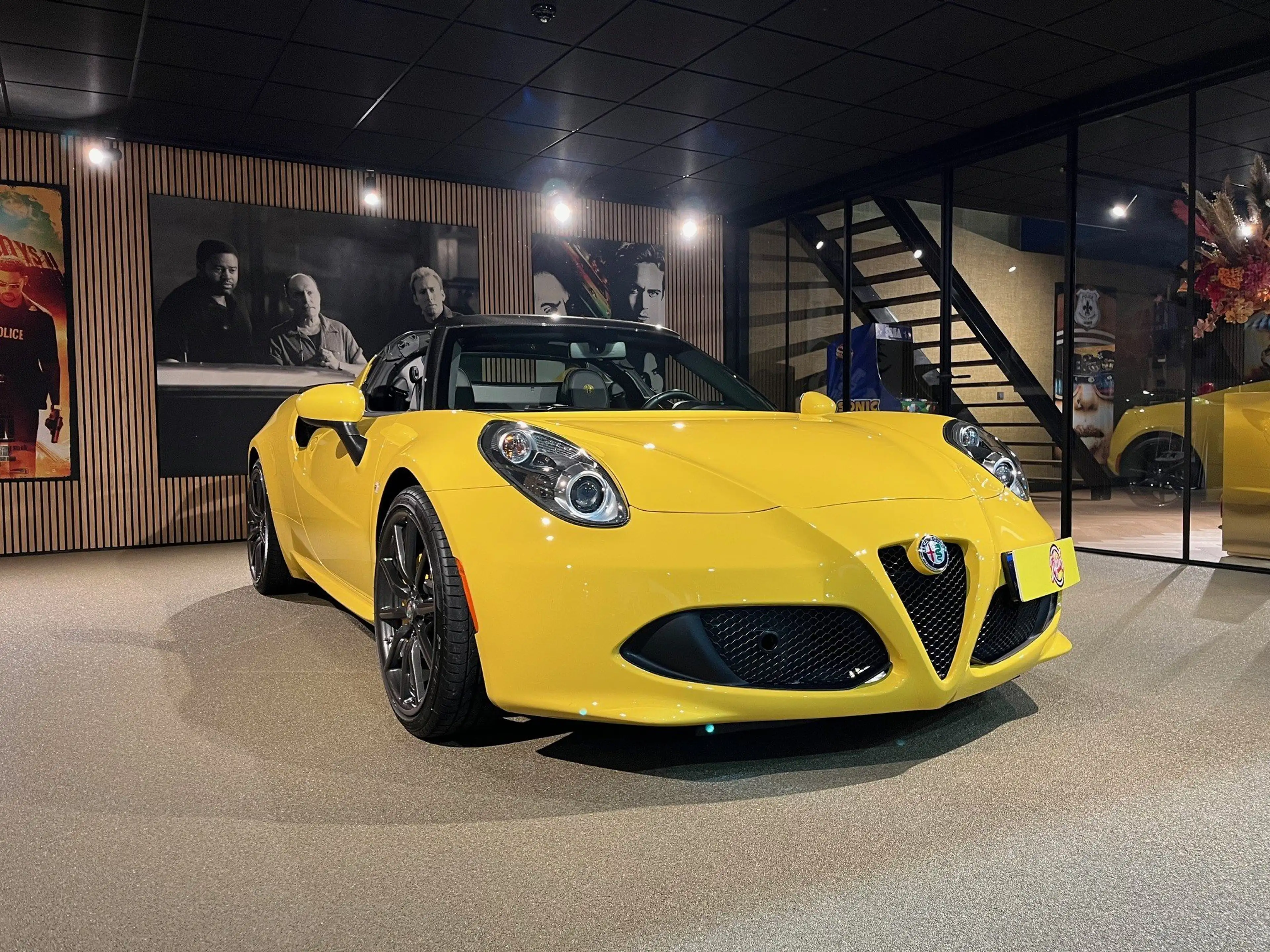 Alfa Romeo 4C 1750TBI TCT — photo 10