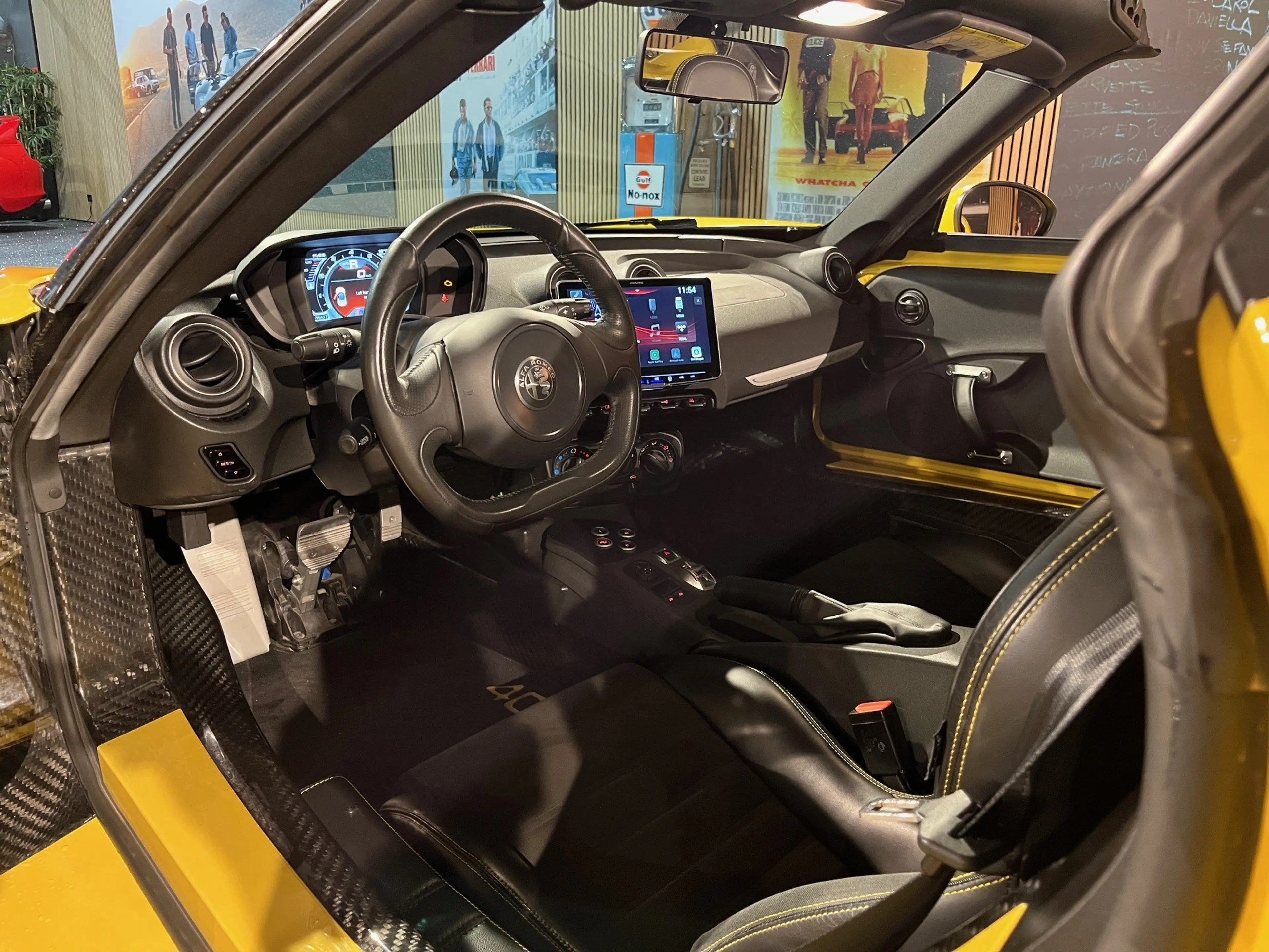 Alfa Romeo 4C 1750TBI TCT — photo 14