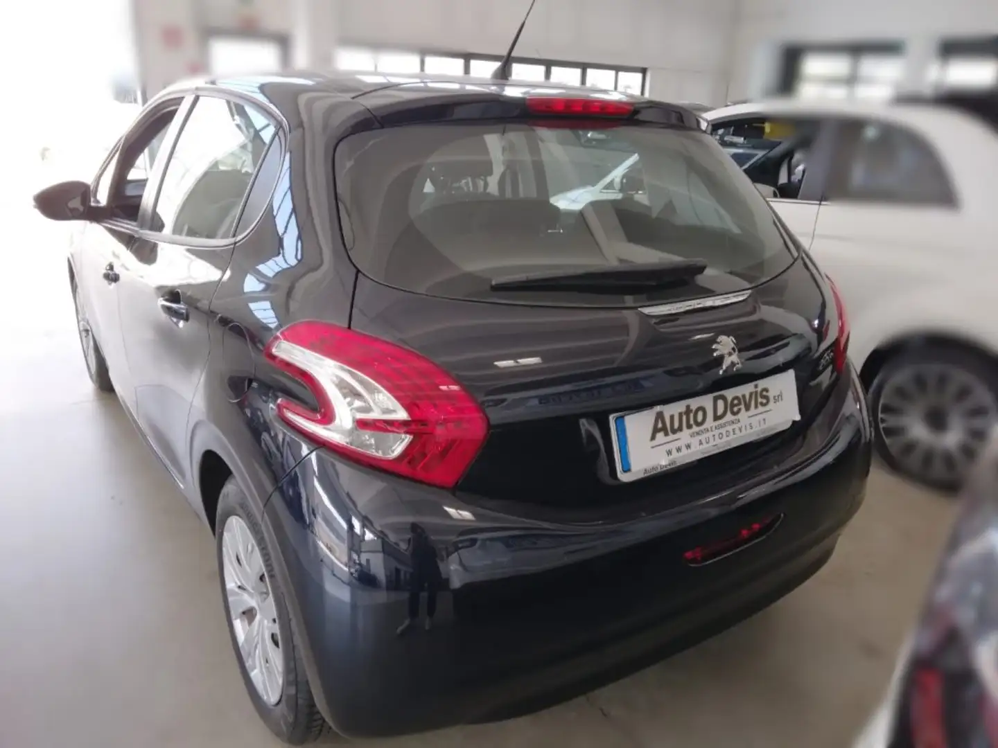Peugeot 208 1° serie PureTech 68 3 porte Active Nero - 2