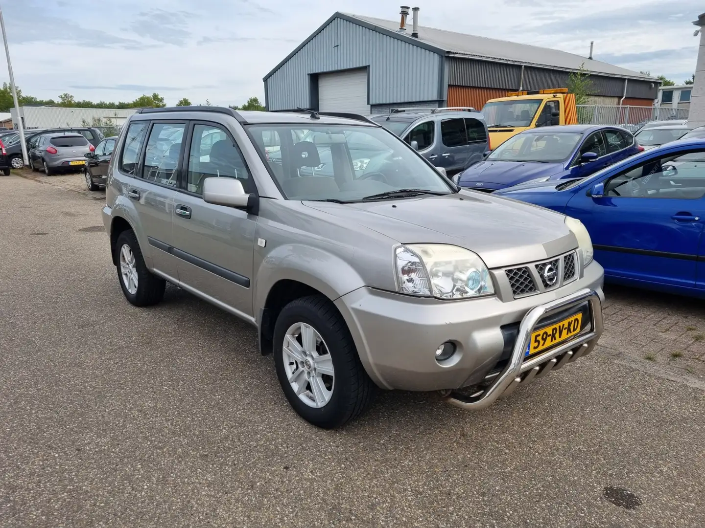 Nissan X-Trail 2.0 Comfort 2wd Airco! Bj:2006 NAP! Grau - 2