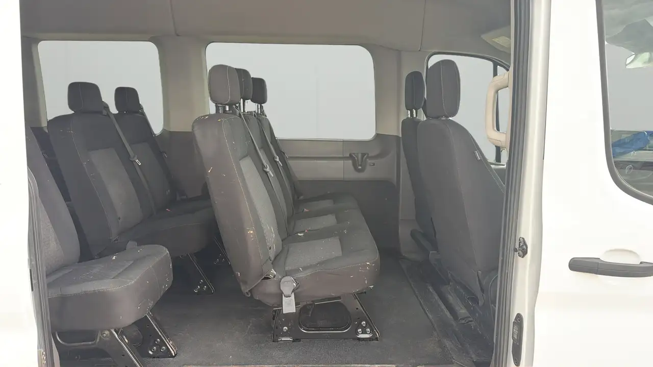 Ford Transit Passenger Wagon снимка Ford Transit Passenger Wagon