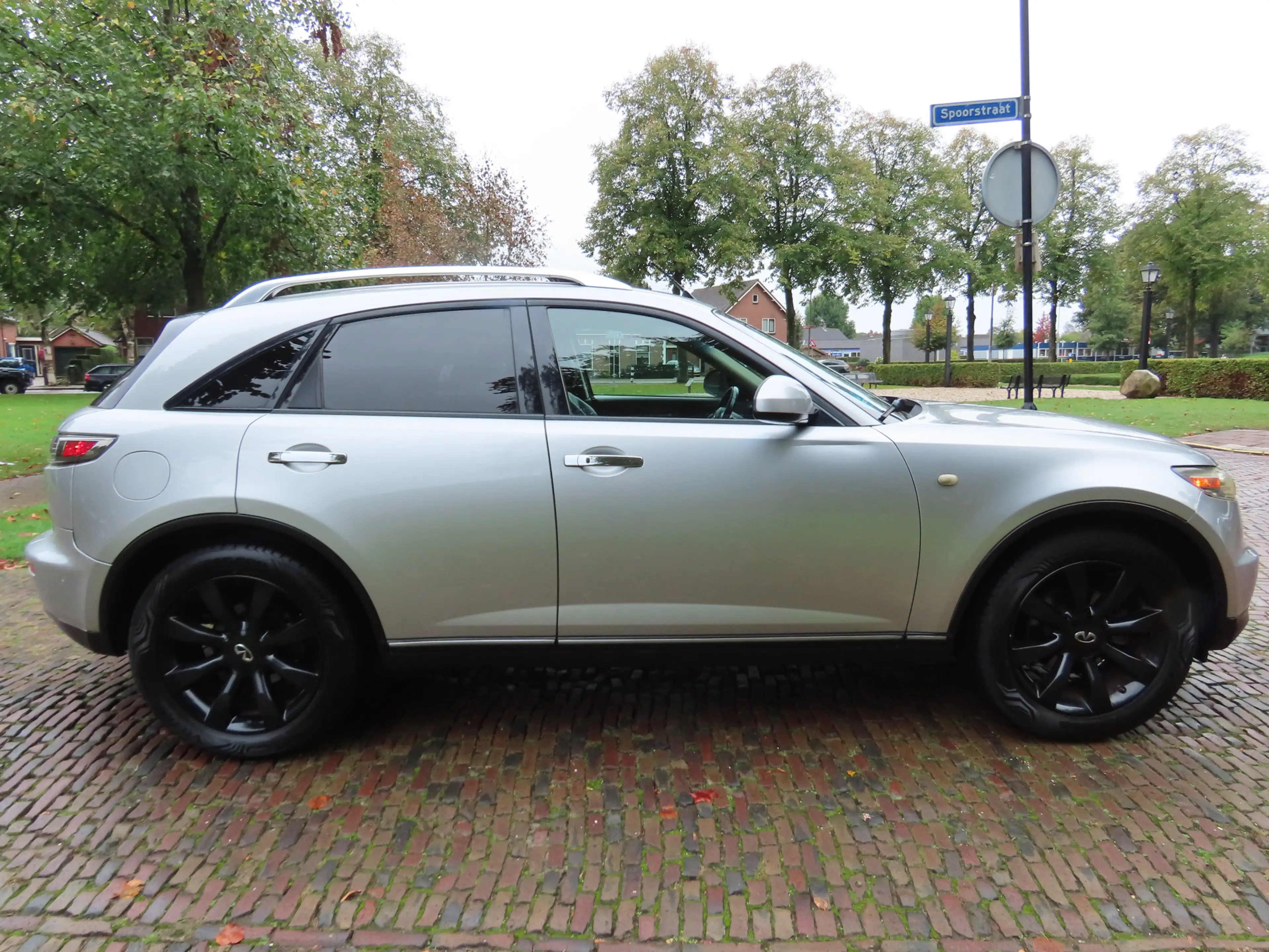 Infiniti FX 35 Carplay Leer Bose Audio Stoelverwarming Navigat — photo 3
