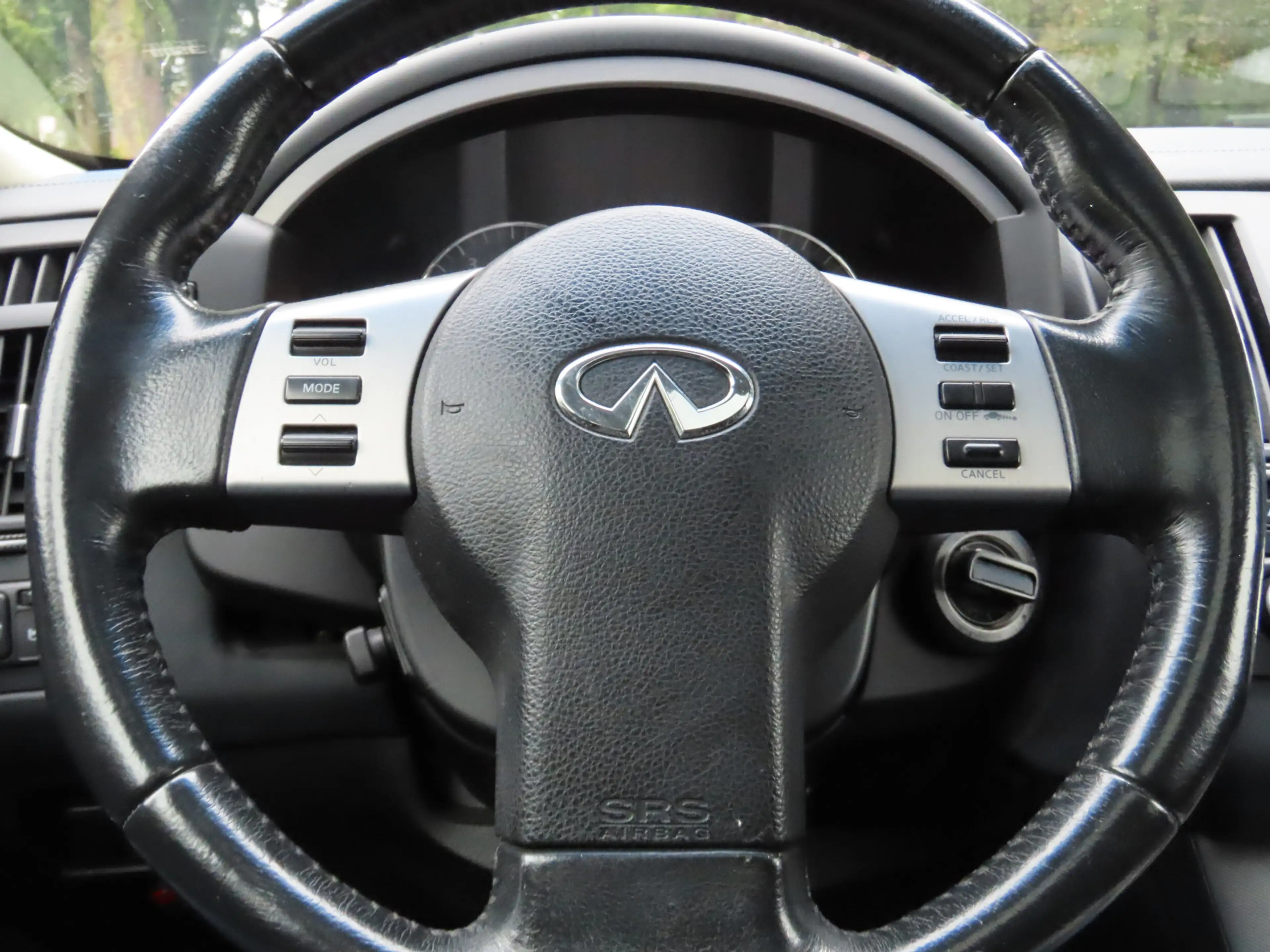 Infiniti FX 35 Carplay Leer Bose Audio Stoelverwarming Navigat — photo 12