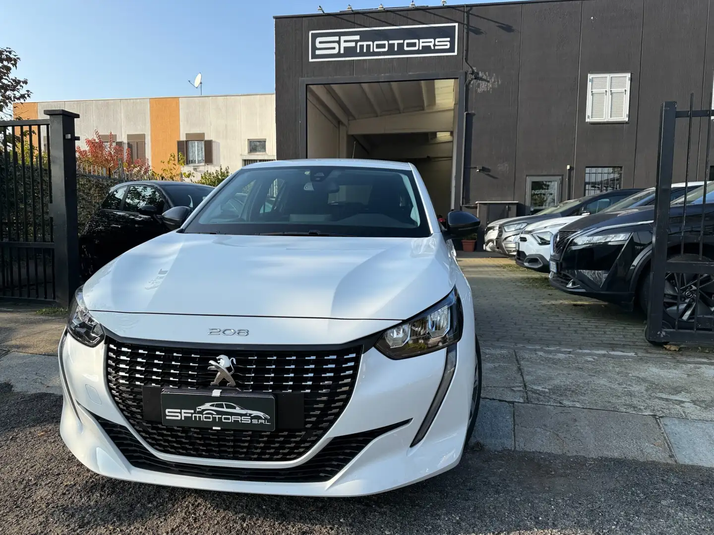 Peugeot 208 PureTech 100 Stop&Start 5 porte Allure Bianco - 1