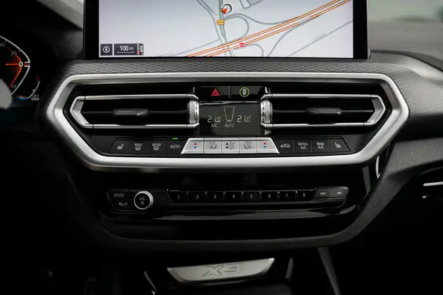 BMW X3 view 15