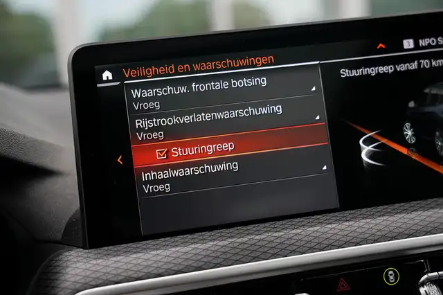 BMW X3 view 16