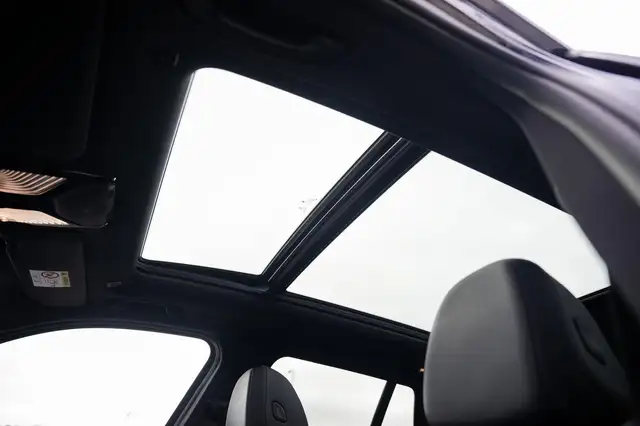 BMW X3 view 24
