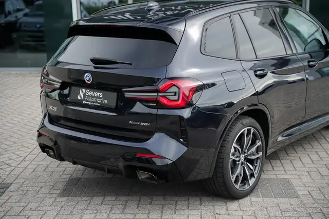 BMW X3 view 26