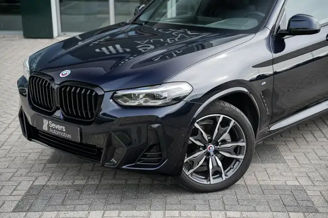 BMW X3 view 25