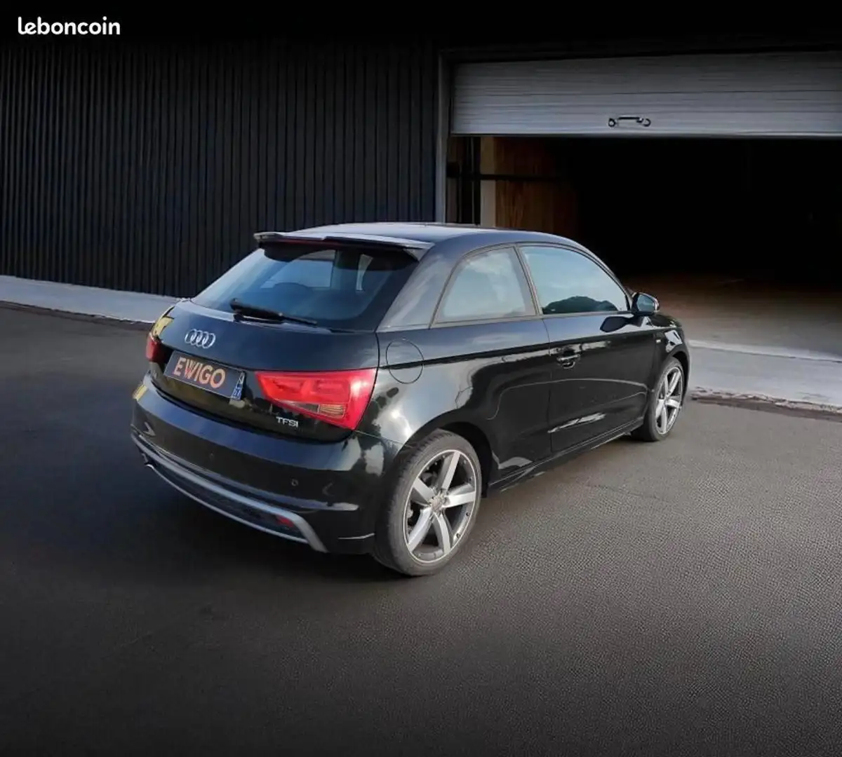 Audi A1 1.2 TFSI 86ch S line Noir - 2