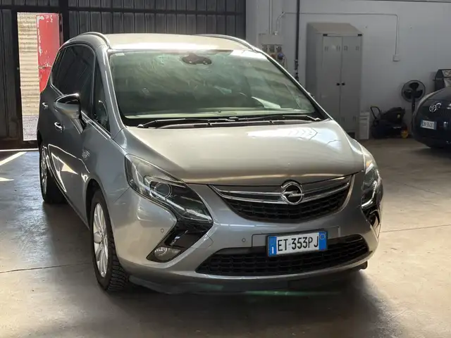 Opel Zafira Tourer