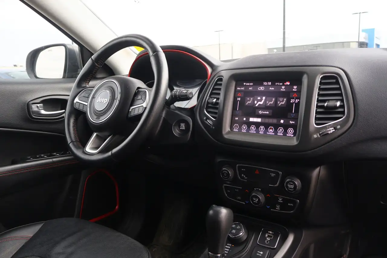 Jeep Compass снимка Jeep Compass