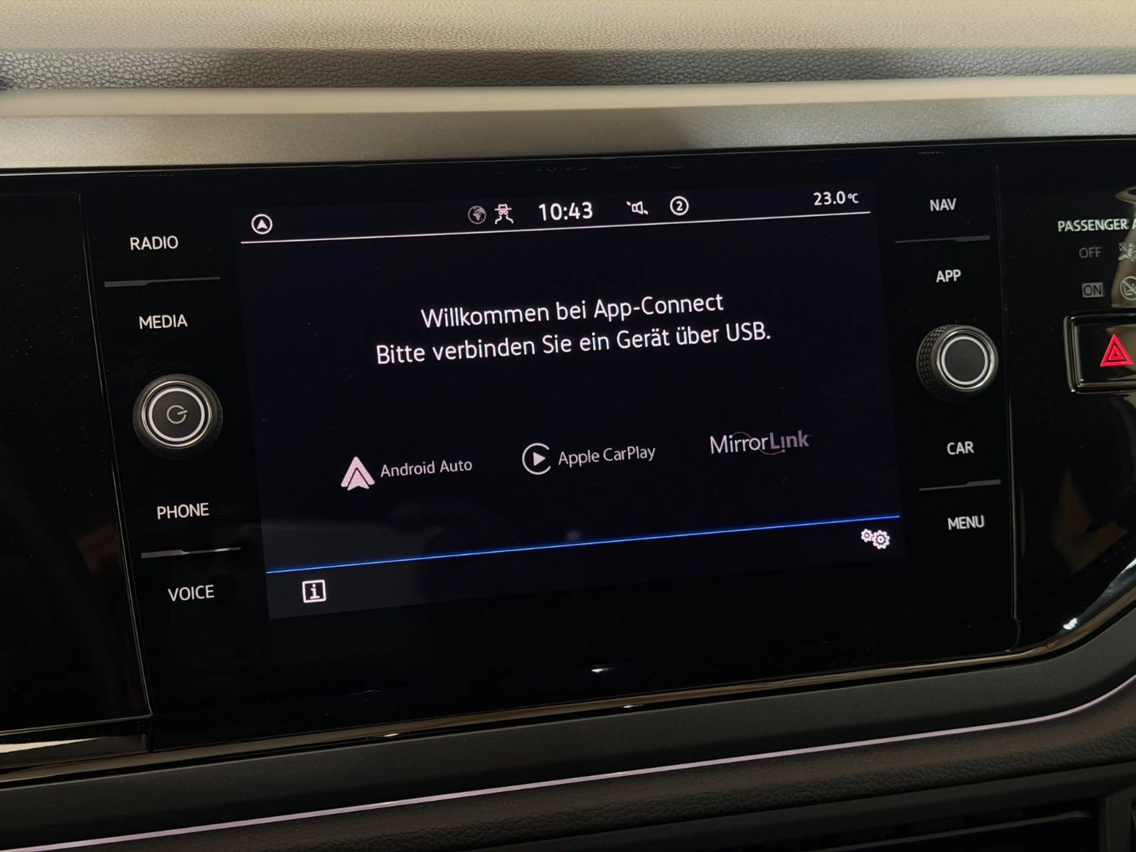 Volkswagen Taigo R-Line/CARPLAY/SHZ/CLIMATIC2/17ZOLL/ALLWET — photo 15