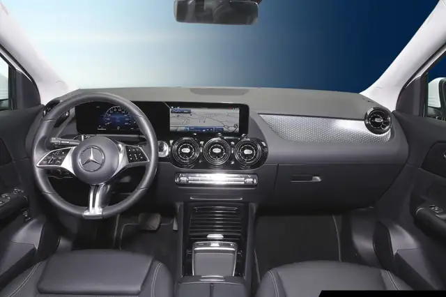 Mercedes-Benz Gla view 10