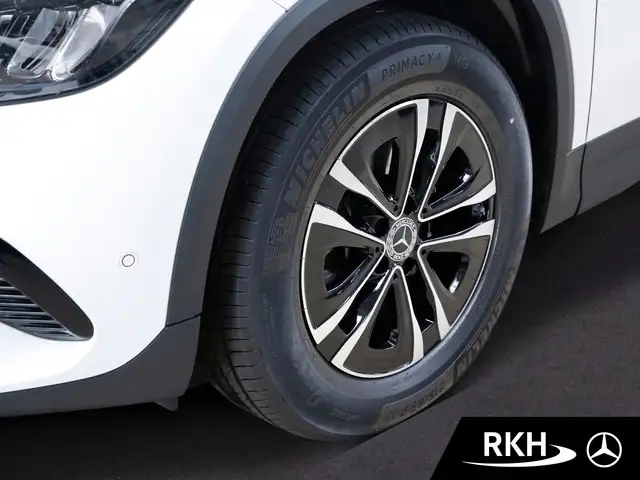 Mercedes-Benz Gla view 5
