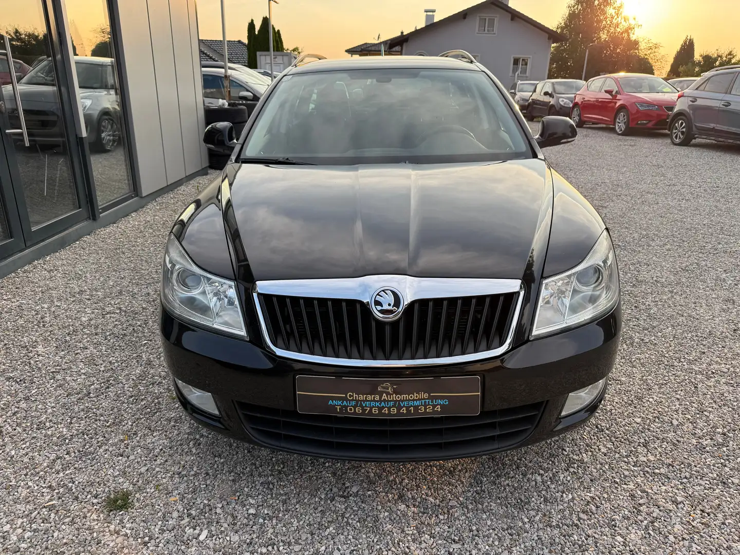 Skoda Octavia Combi 1,6 Twenty TDI DPF Schwarz - 2