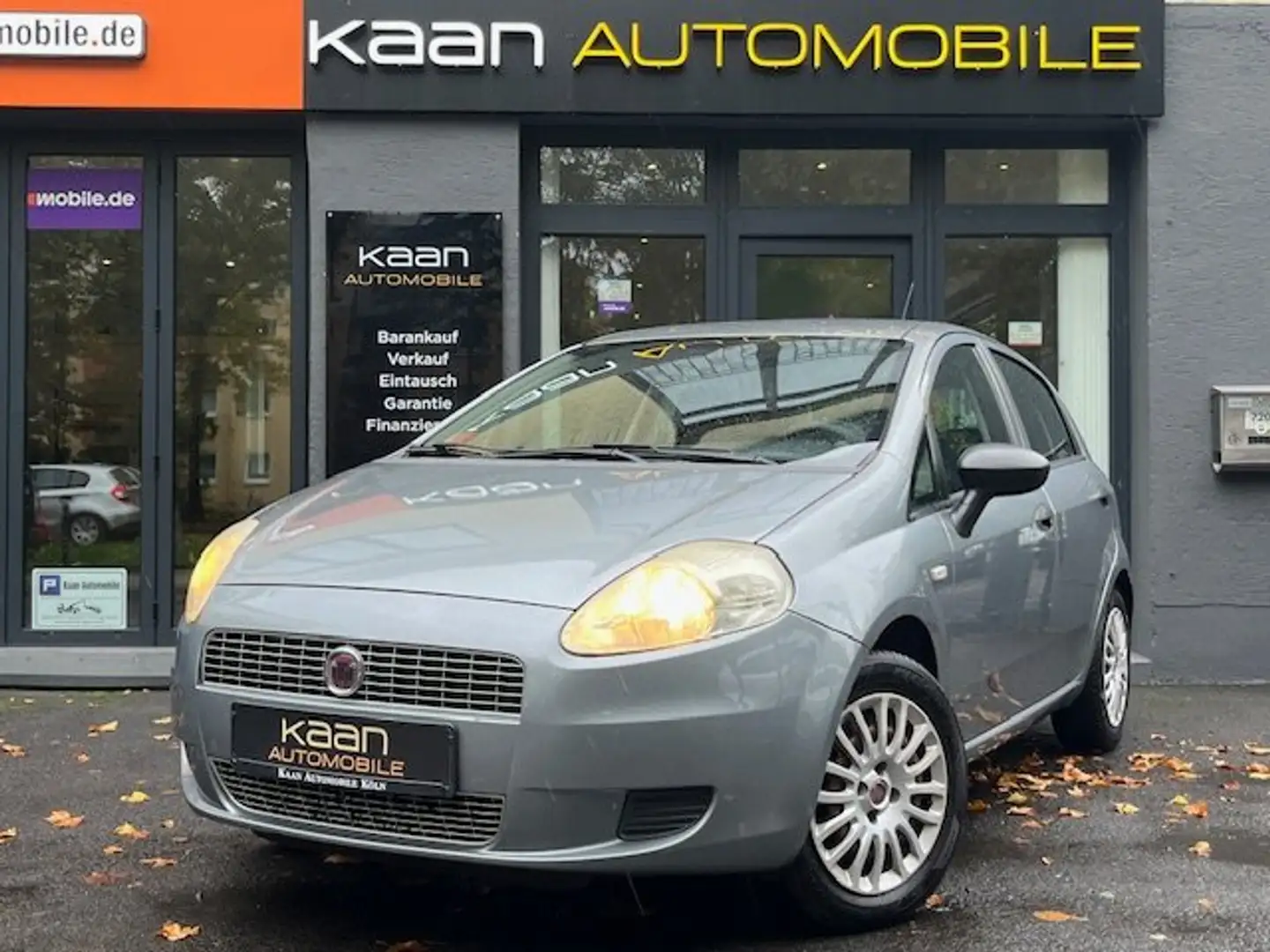Fiat Grande Punto 1.2 8V Active/RADIO/TÜV/2-HAND Grau - 1