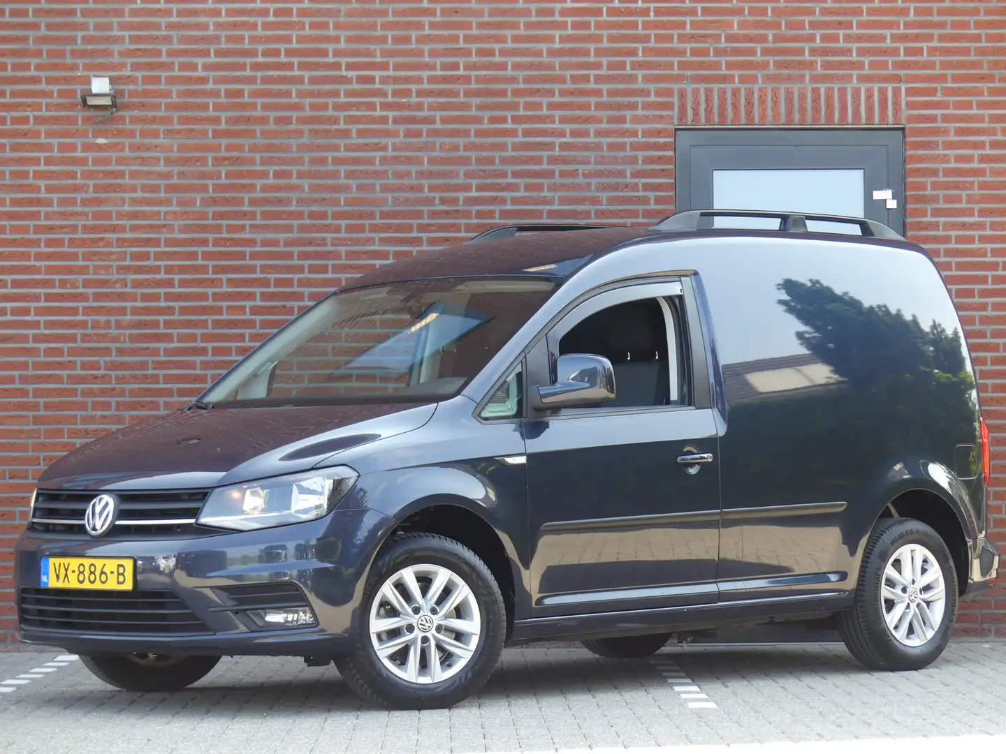 Volkswagen Caddy 2.0 TDI Automaat Airco/Trekhaak/PDC/Navigatie Blauw - 1