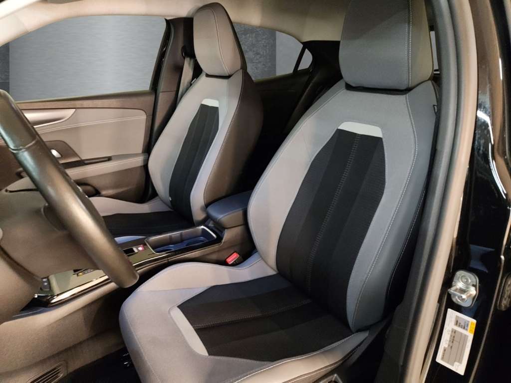 Opel Mokka E