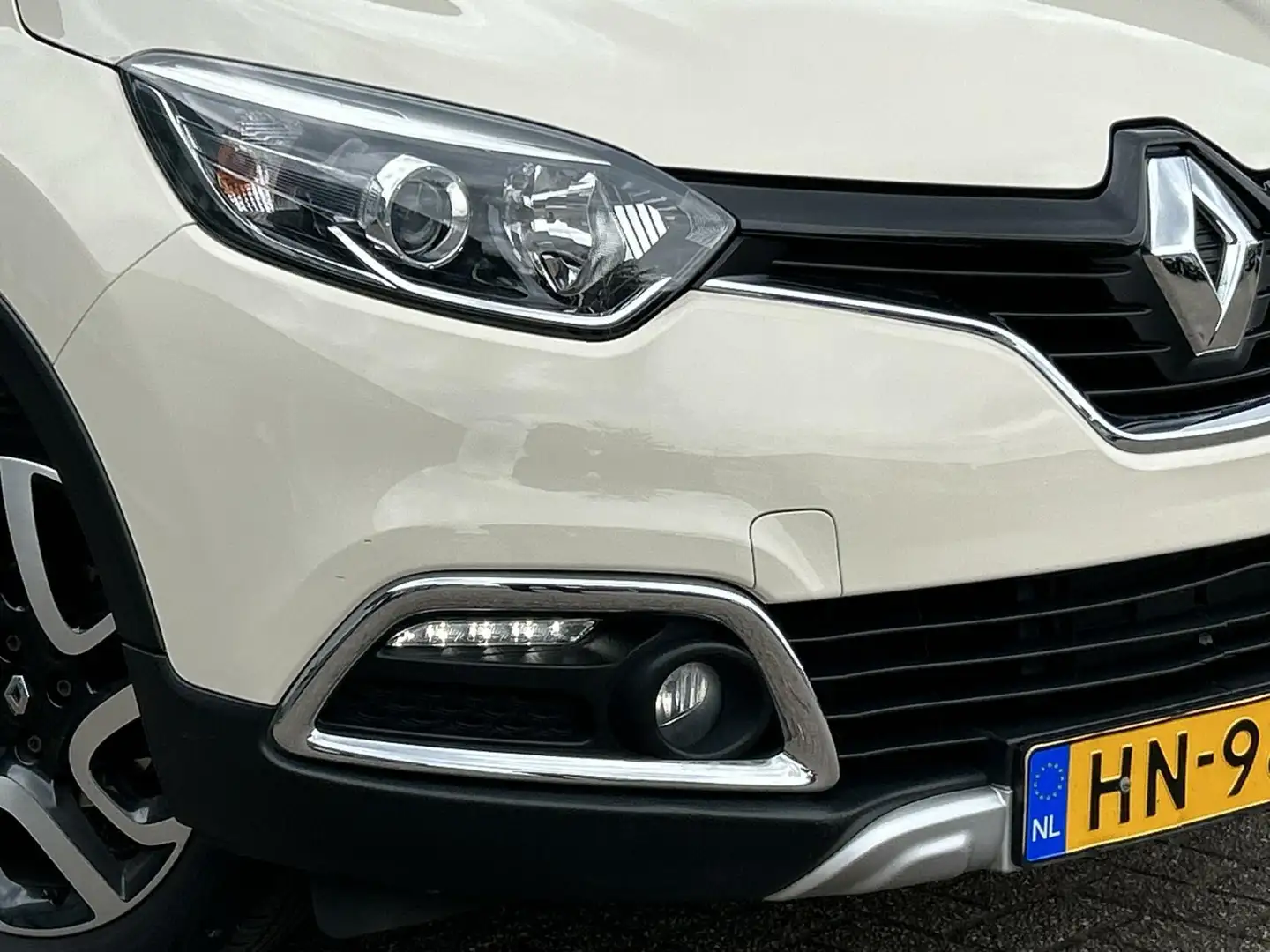 Renault Captur 0.9 TCe Xmod BJ'15 NAP NL NAVI CAMERA STOELVERW. Biały - 2