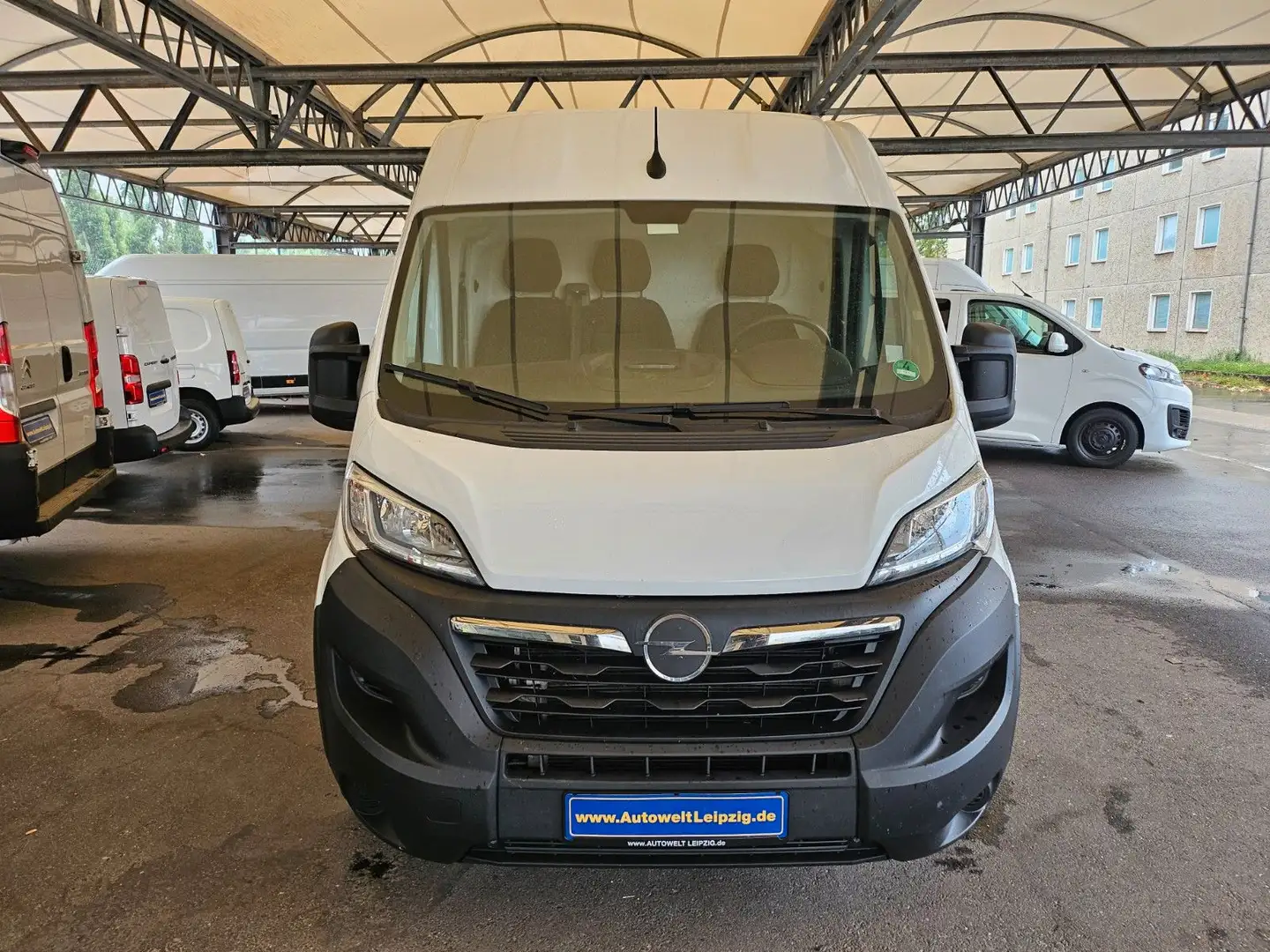 Opel Movano 2.2 TDCI 120 L2H2 Hochraumkasten Klima Weiß - 2