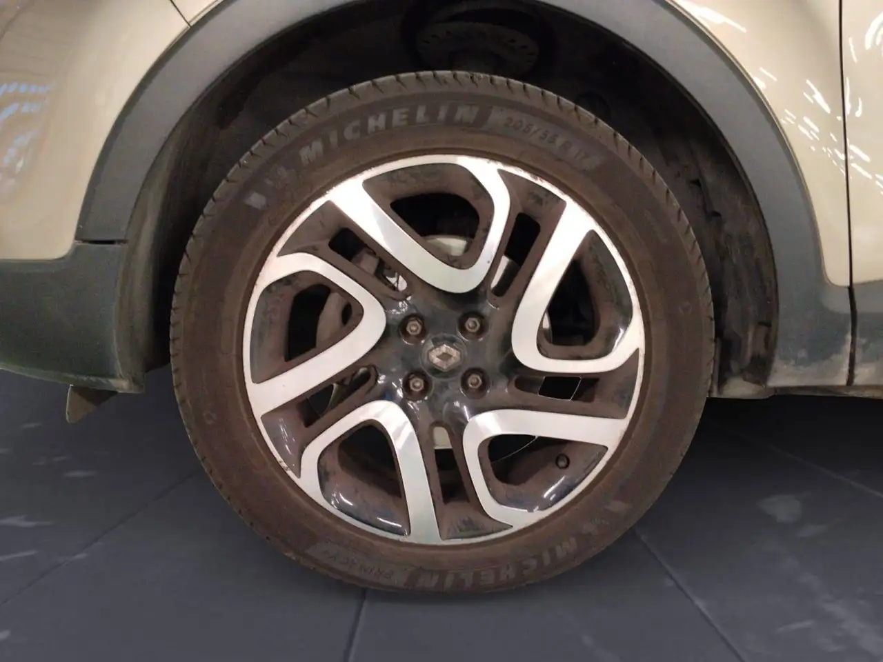 Renault Captur — photo 4