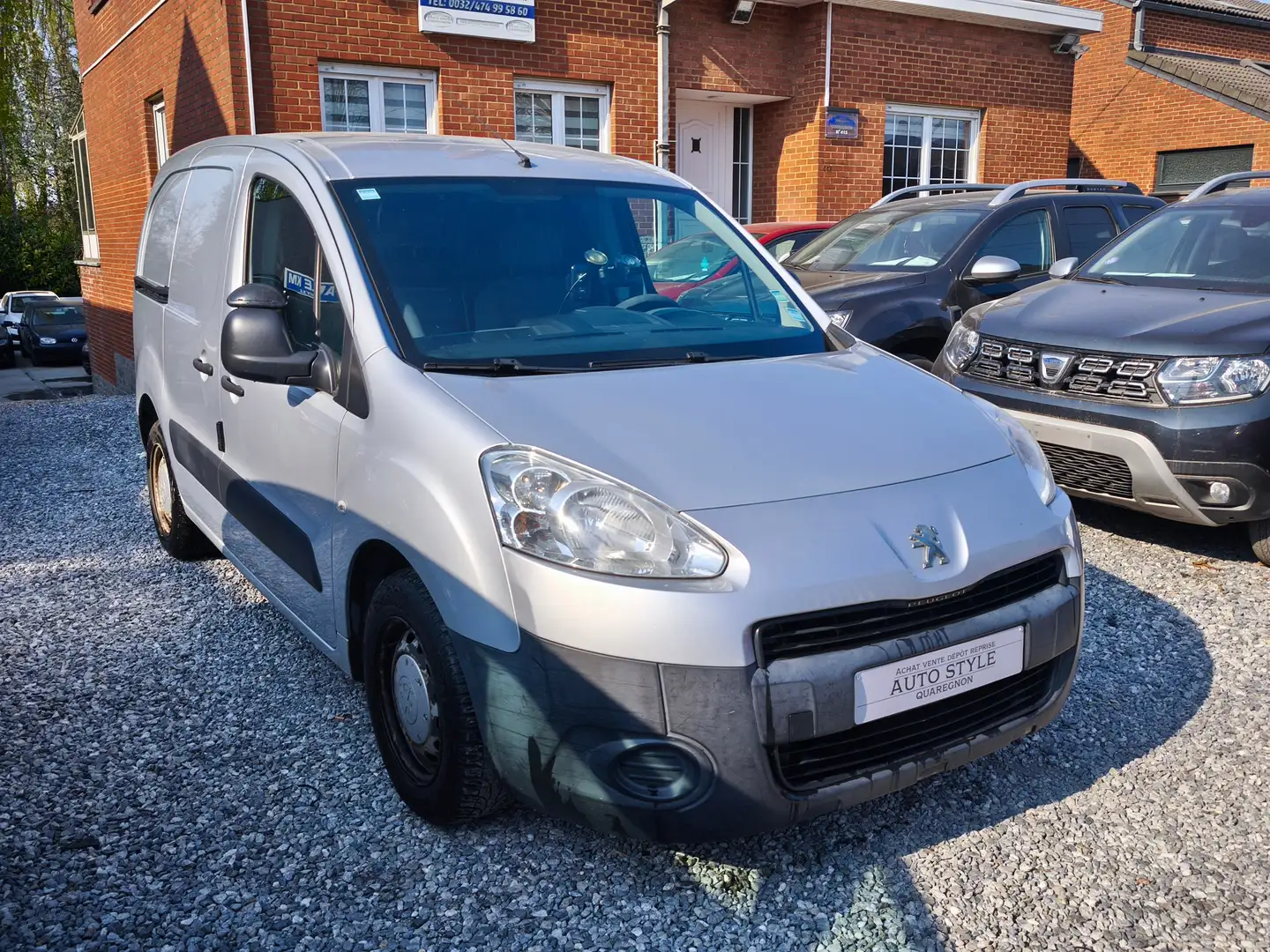 Peugeot Partner 1.6 HDi Utilitaire / Garantie / Airco / Gris - 1