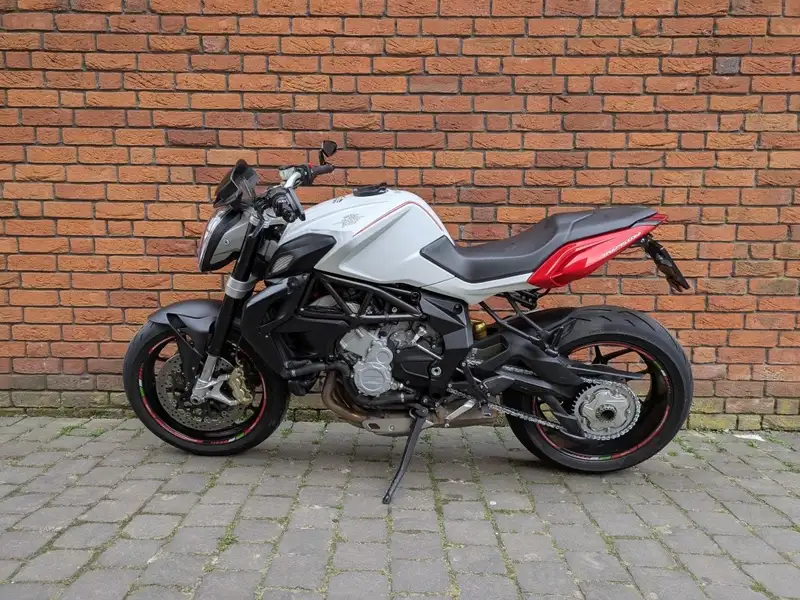MV Agusta Brutale 800 - foto 3