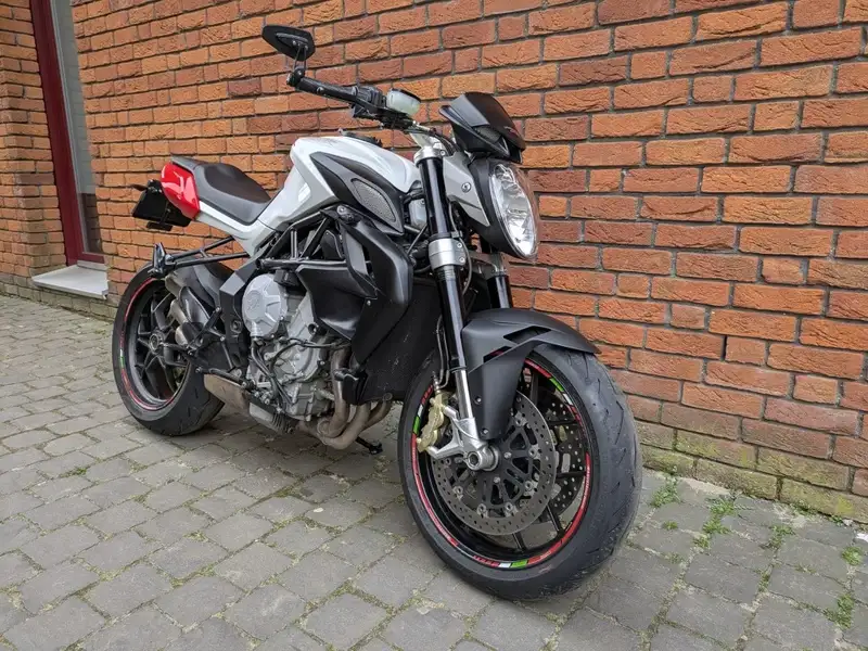 MV Agusta Brutale 800 - foto 4