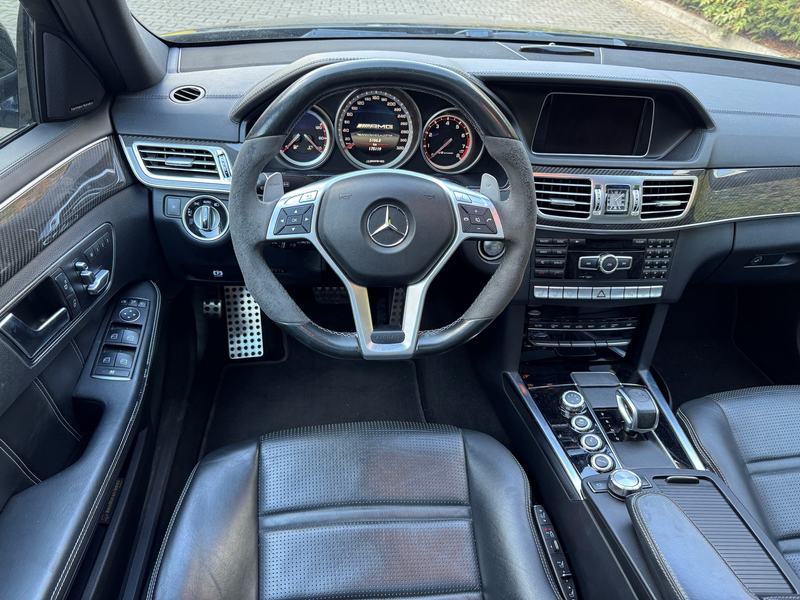 Mercedes-Benz E 63 AMG E 63 AMG S 4Matic*Driver-Pack*Comand*Carbon*H&K* — photo 13