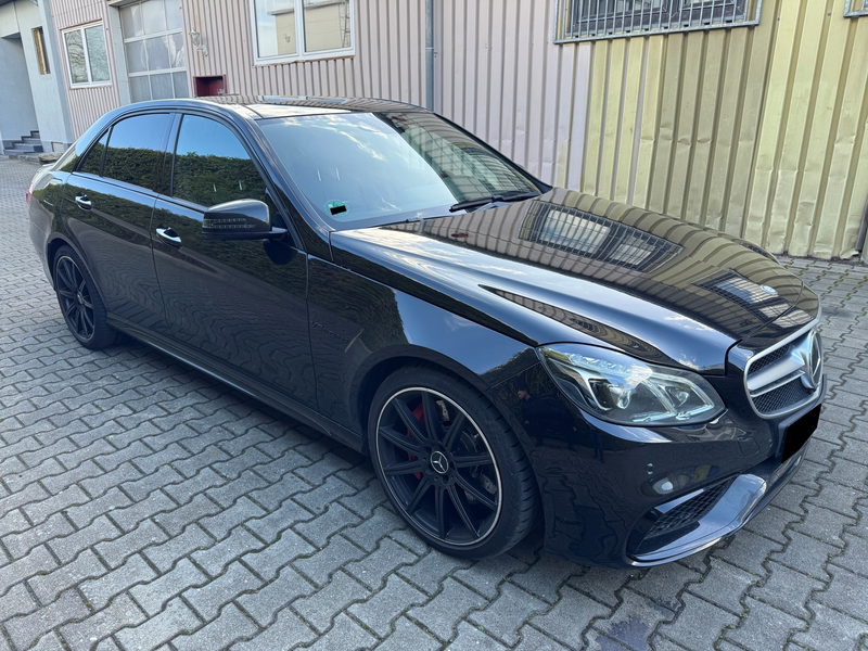 Mercedes-Benz E 63 AMG E 63 AMG S 4Matic*Driver-Pack*Comand*Carbon*H&K* — photo 7