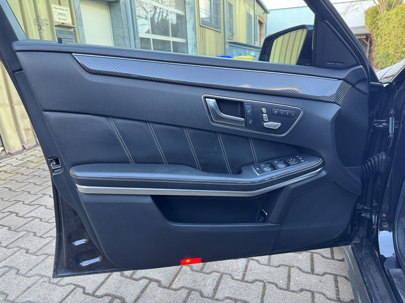Mercedes-Benz E 63 AMG E 63 AMG S 4Matic*Driver-Pack*Comand*Carbon*H&K* — photo 9