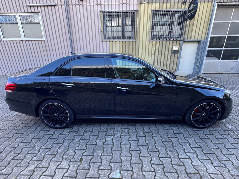 Mercedes-Benz E 63 AMG E 63 AMG S 4Matic*Driver-Pack*Comand*Carbon*H&K* — photo 6