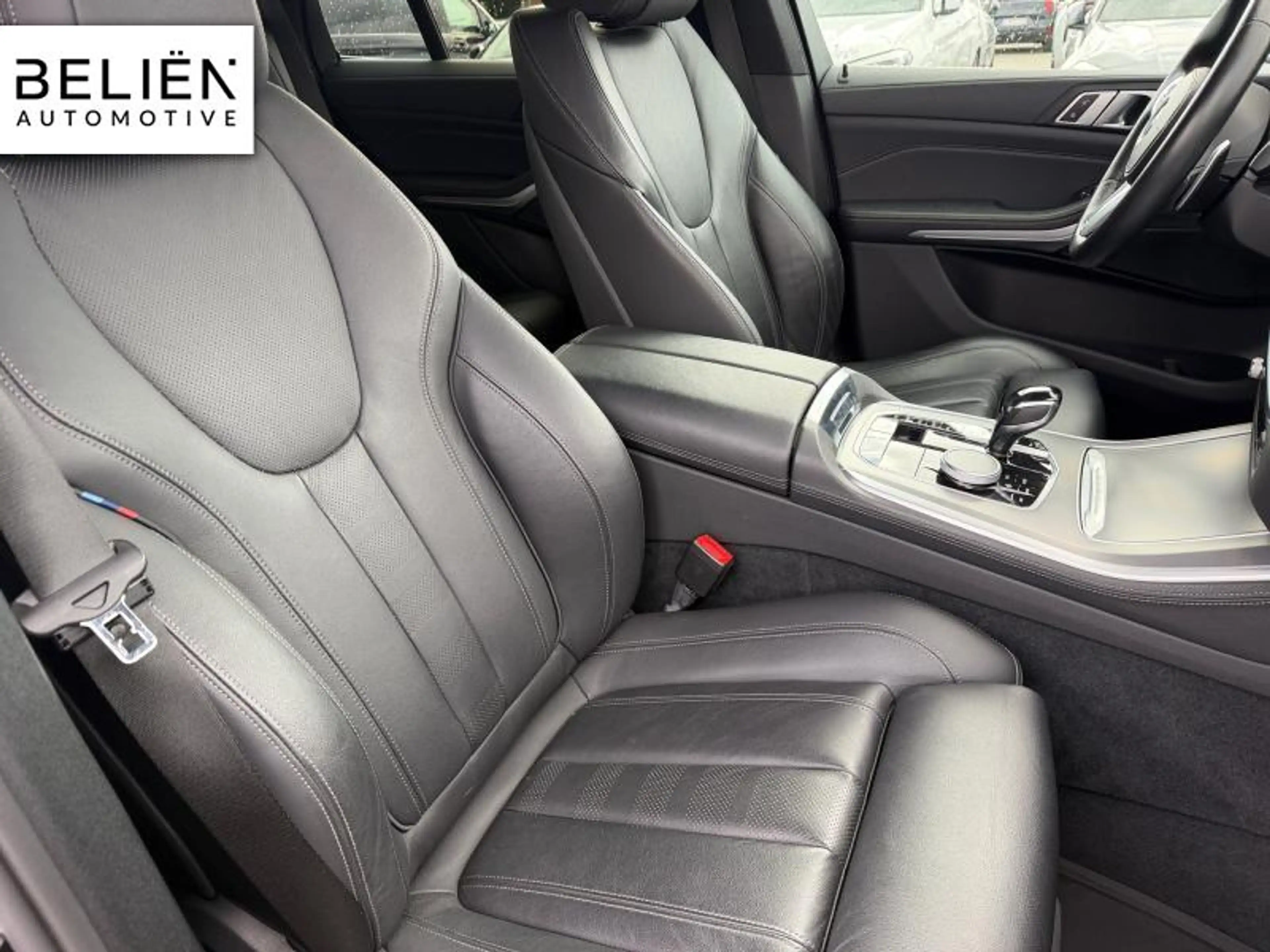 BMW X5 xDrive25d — photo 17