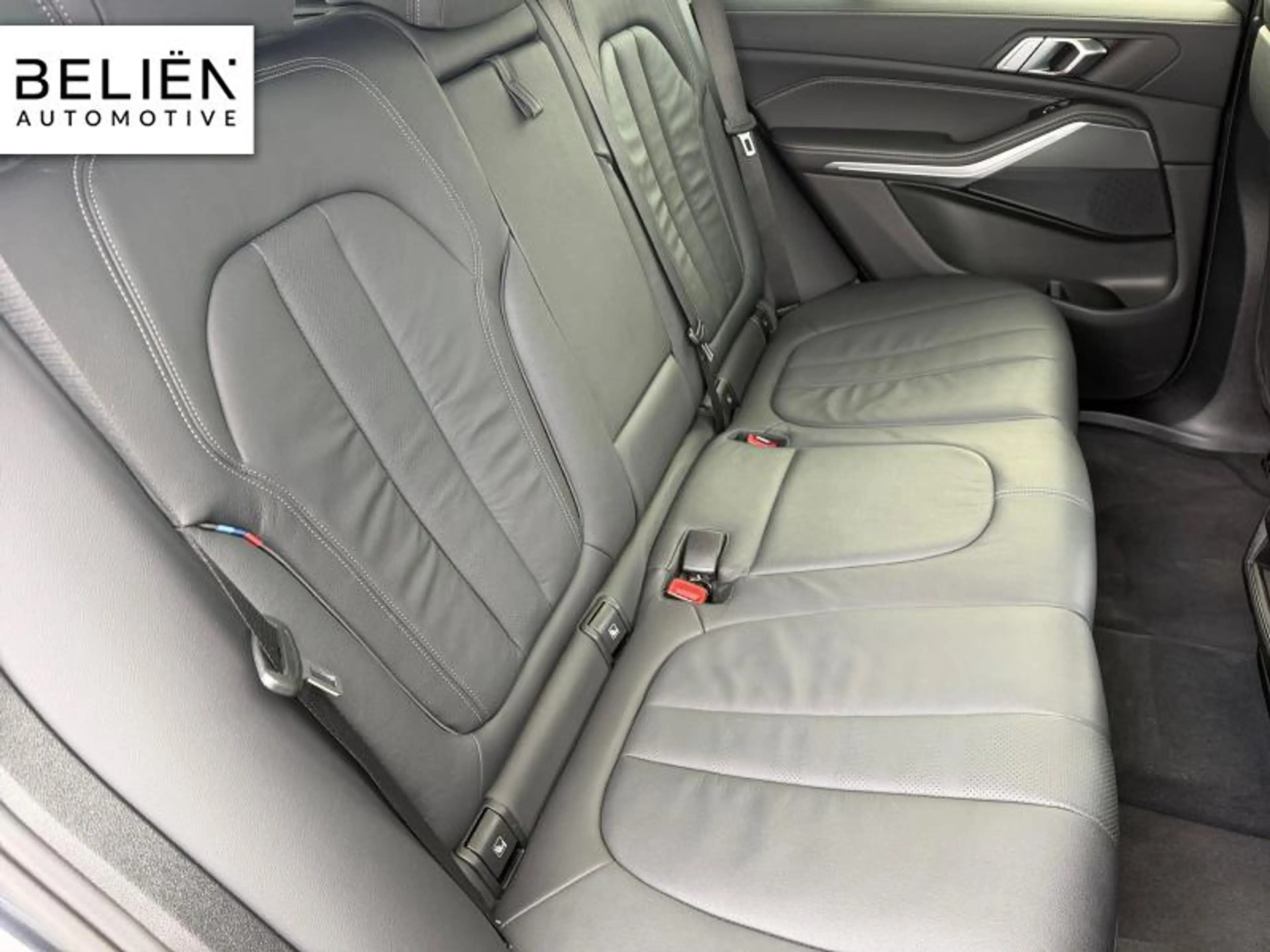 BMW X5 xDrive25d — photo 18