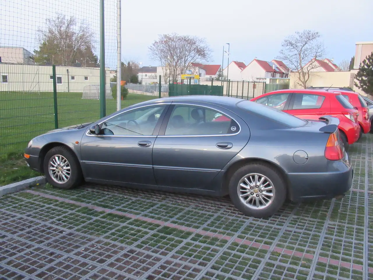 Chrysler 300 M 2,7, foto 2