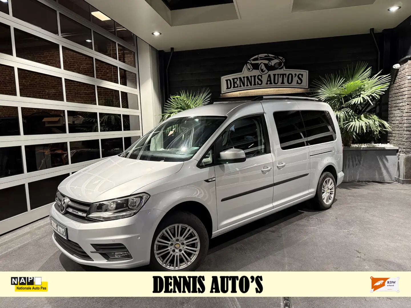 Volkswagen Caddy Maxi 1.4 TSI Trendline maxi 7 persoons automaat!!! Zilver - 1