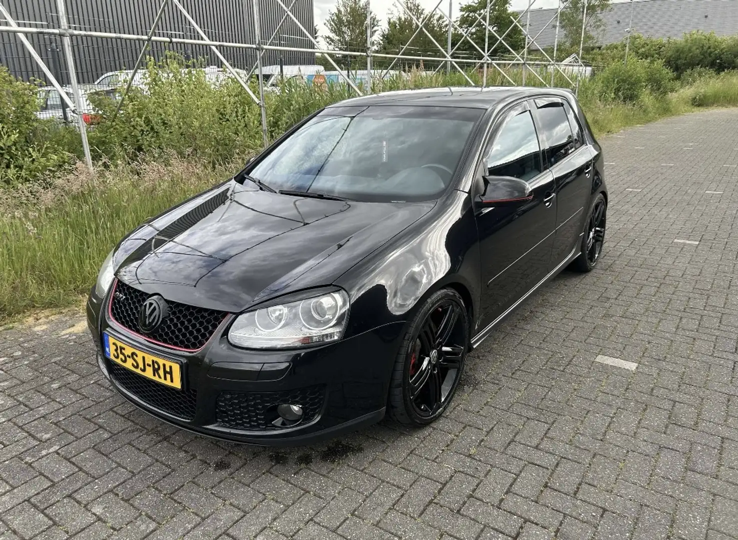 Volkswagen Golf 2.0 TFSI GTI R32 uitvoering Zwart - 1