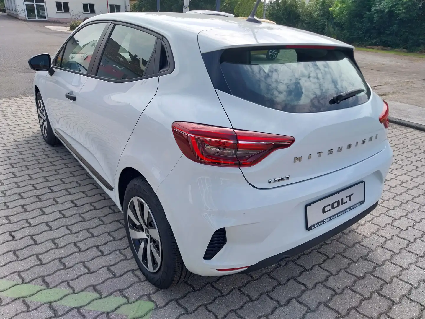 Mitsubishi Colt 1.0 BASIS Weiß - 2