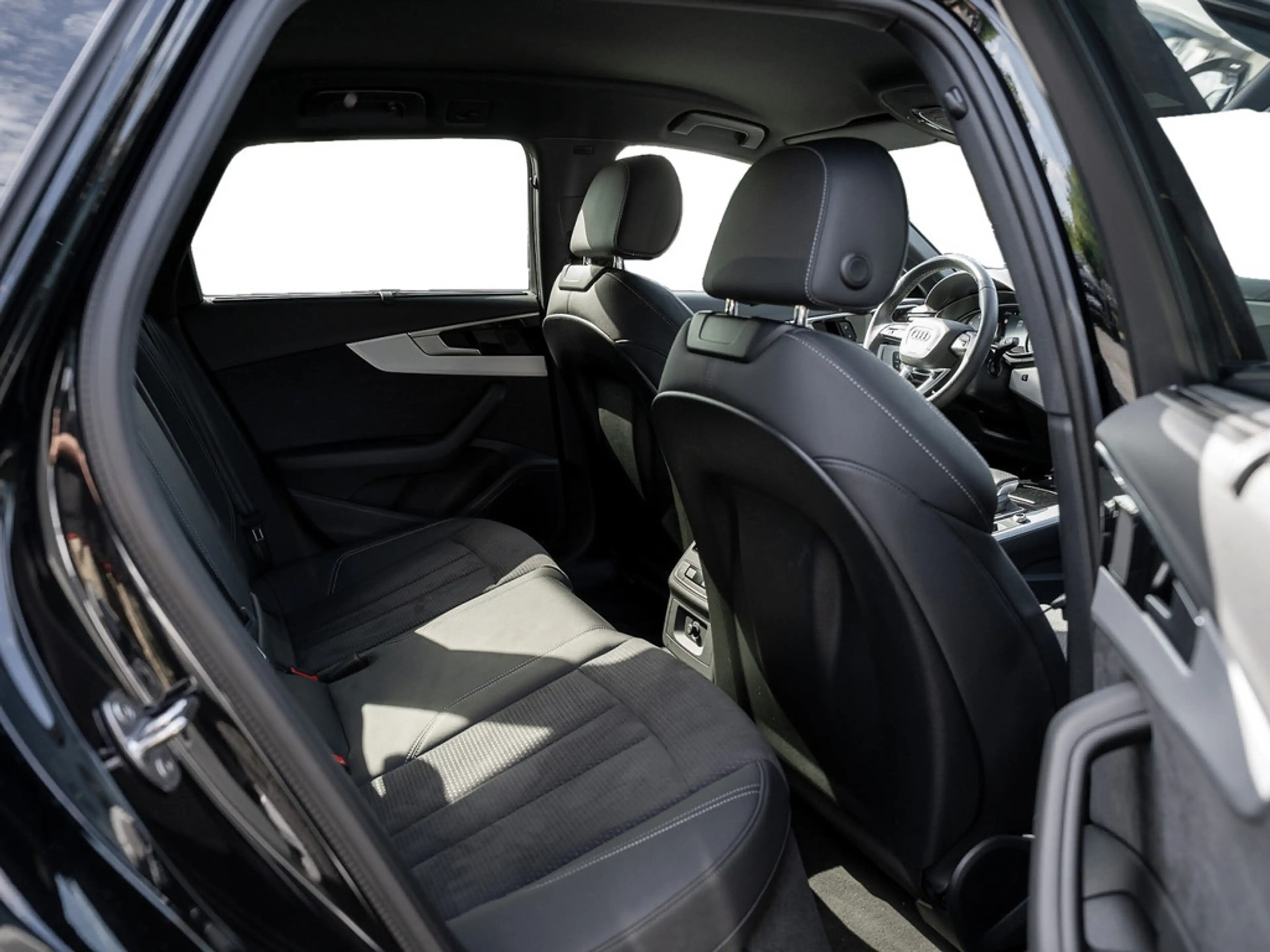 Audi S4 Avant 3.0 TDI quattro AHK LED SHZ PDC NAVI — photo 5