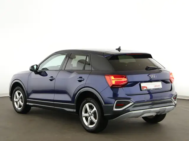 Audi Q2 view 5
