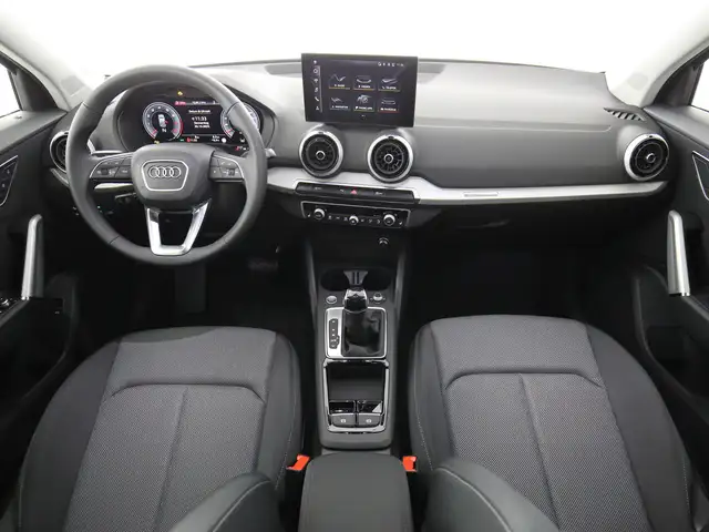 Audi Q2 view 11