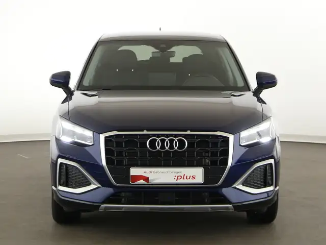 Audi Q2 view 3