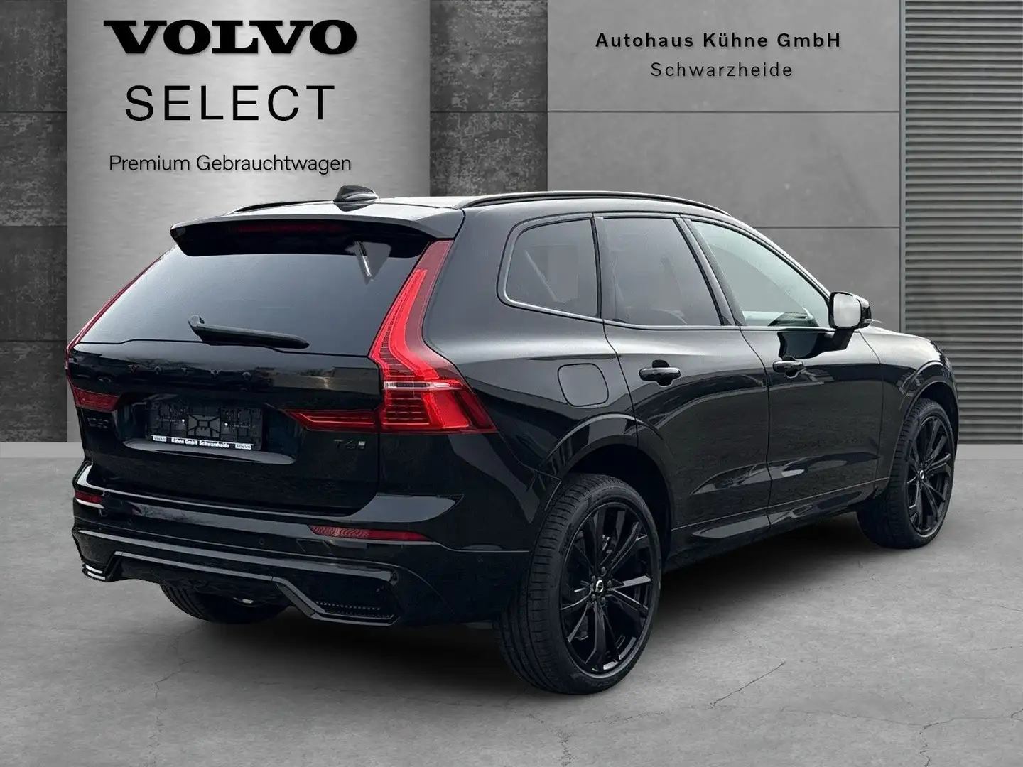 Volvo XC60 T6 Ultra Black Edition !!VOLLAUSSTATTUNG!! Schwarz - 2
