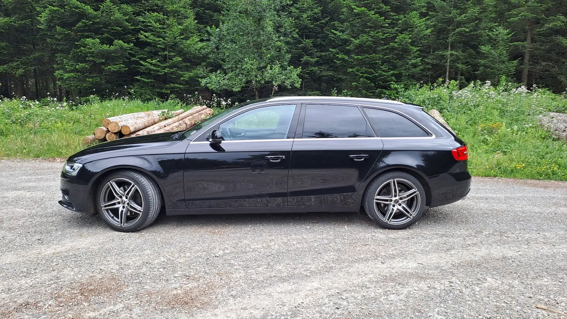 Audi A4 Avant 2.0 TDI ultra DPF Ambition - 2