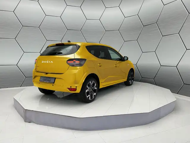 Dacia Sandero view 5