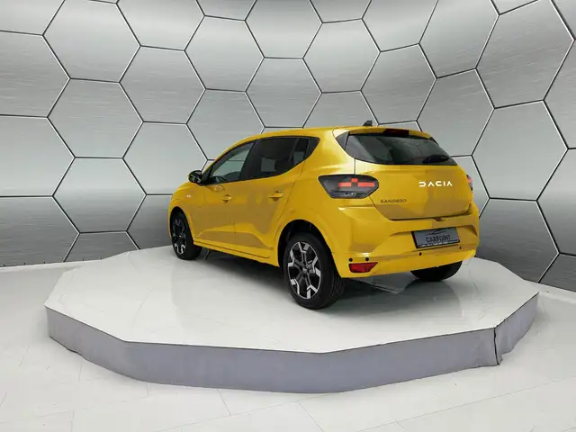 Dacia Sandero view 3