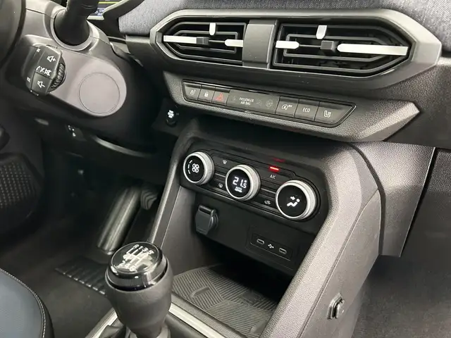 Dacia Sandero view 13