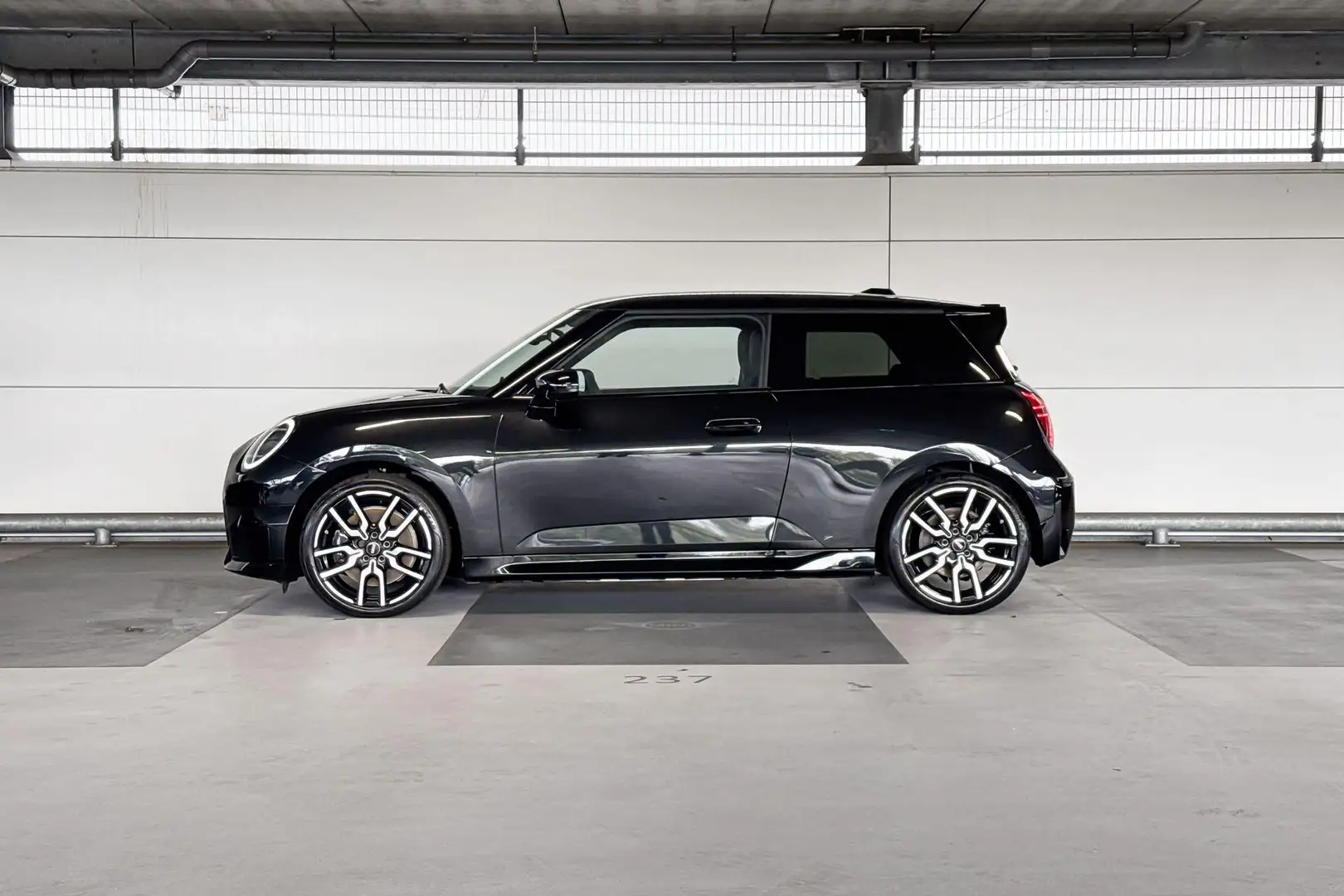 MINI John Cooper Works E 3-deurs Cooper M 40.7 kWh Negro - 2